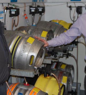 CAMRA says the Scottish Government should compensate Glasgow pubs for lost beer.